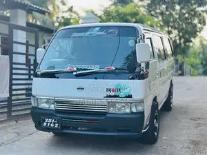 Nissan Caravan 1993 Van (Used)