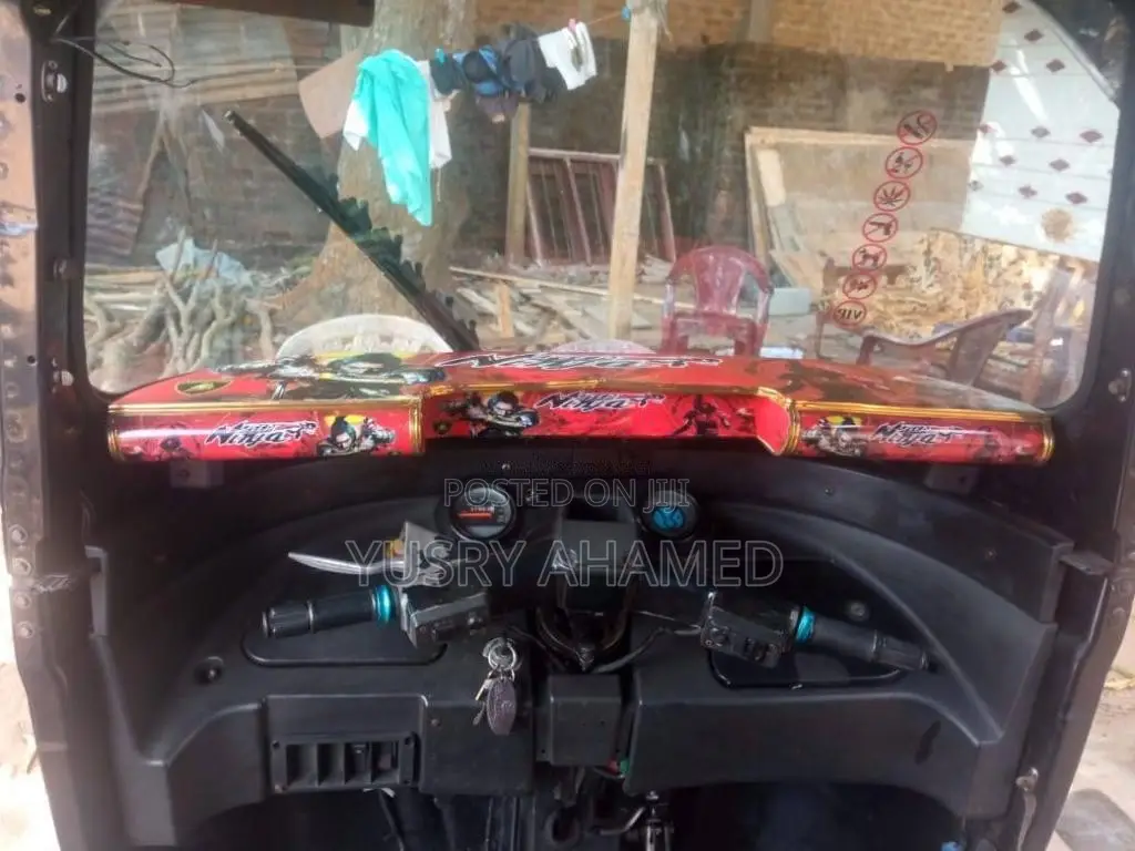 Bajaj RE 4 Stroke 2014 Three Wheel (Used)