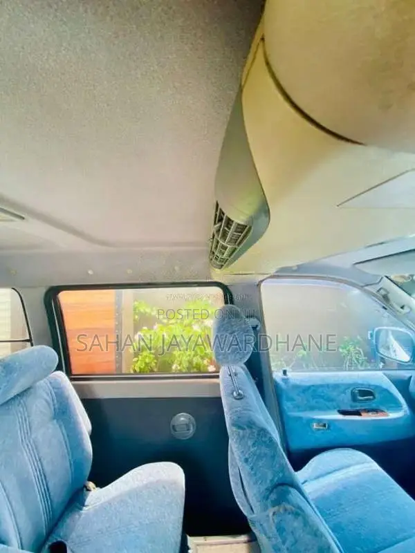 Toyota CR42 2004 Van (Used)