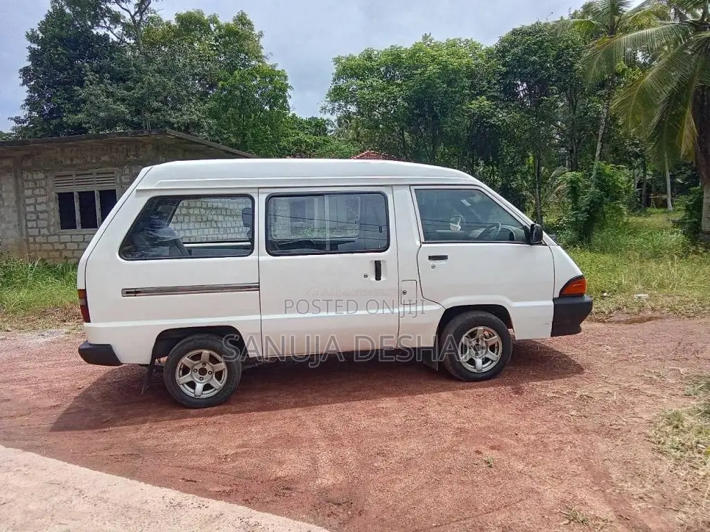 Toyota Townace CR26 Van 1986 Van (Used)