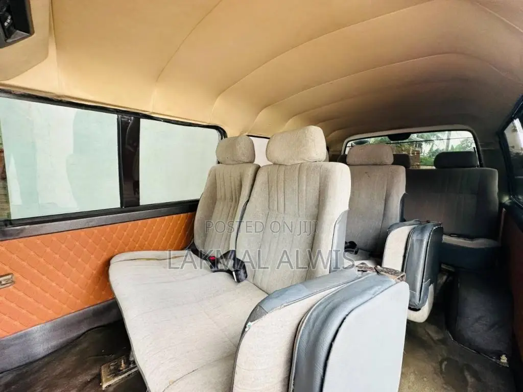 Nissan Caravan 1992 Van (Used)