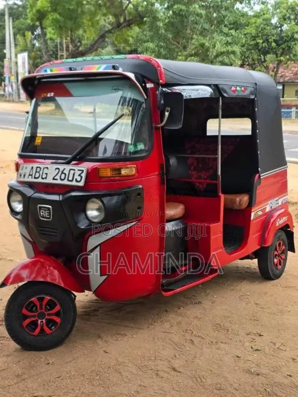 Bajaj 4 Stroke 2015 Three Wheel (Used)