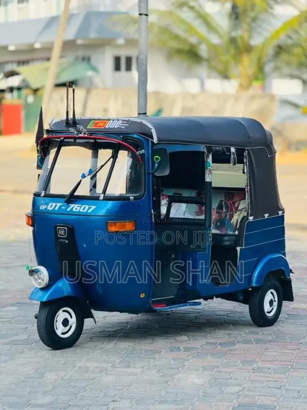 Bajaj RE 2009 Three Wheel (Used)