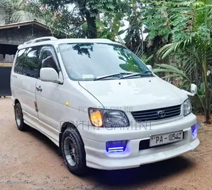 Toyota KR42 Full Noah 2000 Van (Used)
