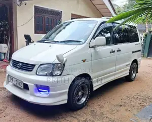 Toyota KR42 Full Noah 2000 Van (Used)