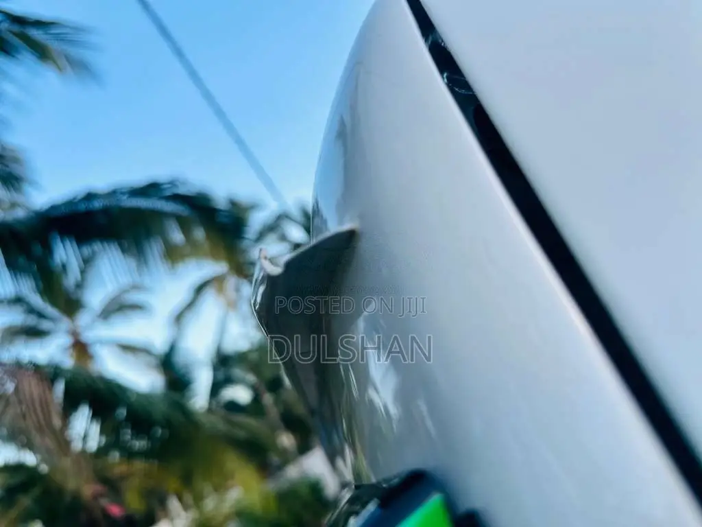 Nissan Caravan 1993 Van (Used)
