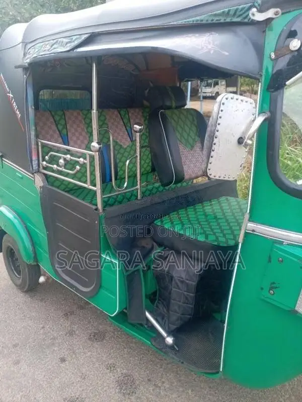 Bajaj RE 4 Stroke 2010 Three Wheel (Used)