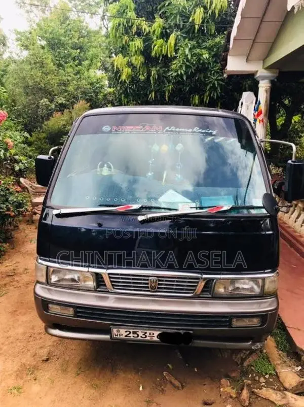 Nissan Caravan 1995 Van (Used)