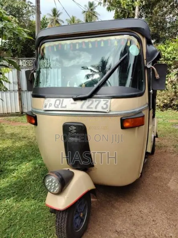 Bajaj 4 Stroke 2007 Three Wheel (Used)