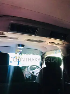 Nissan Caravan 1995 Van (Used)