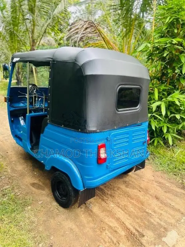 Bajaj 2 Stroke 2005 Three Wheel (Used)