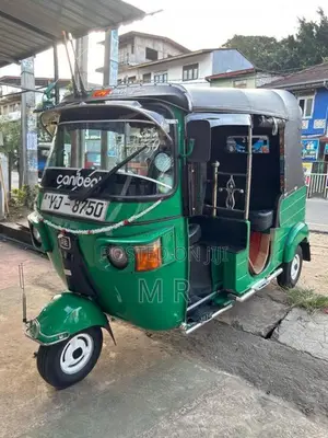 Bajaj 4 stroke 2011 Three Wheel (Used)