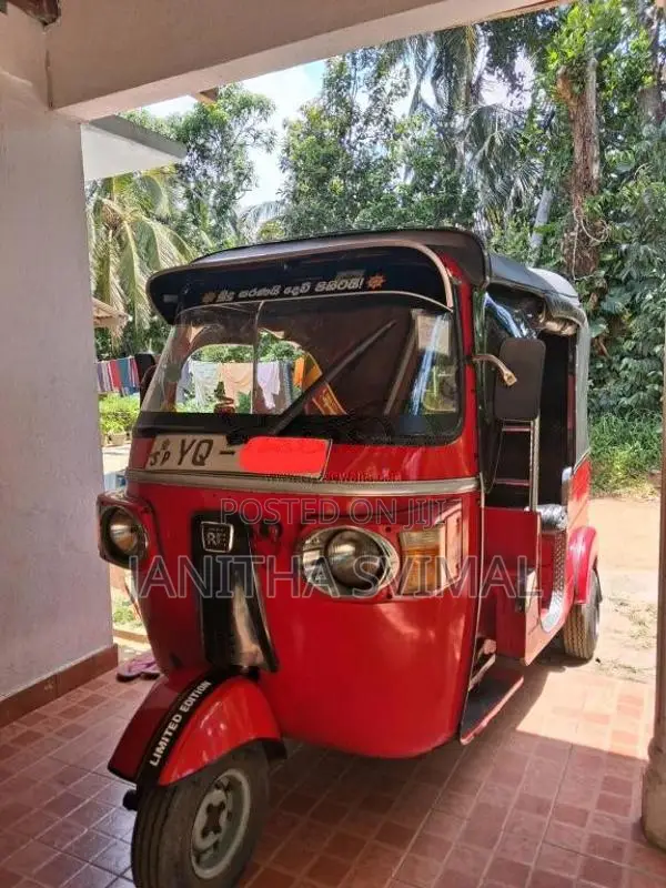 Bajaj RE 4 Stroke 2011 Three Wheel (Used)