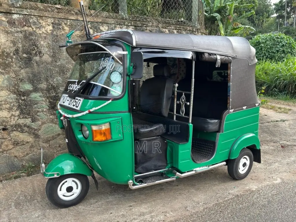 Bajaj 4 stroke 2011 Three Wheel (Used)