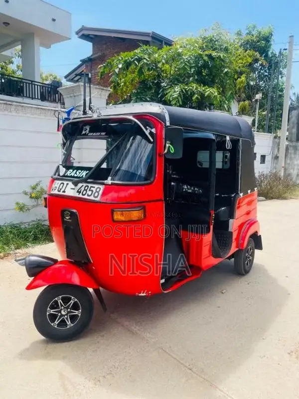 Bajaj 2 Stroke 2006 Three Wheel (Used)
