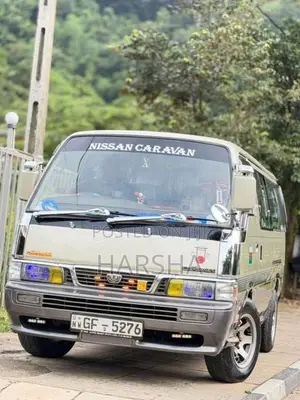 Nissan Caravan 1995 Van (Used)
