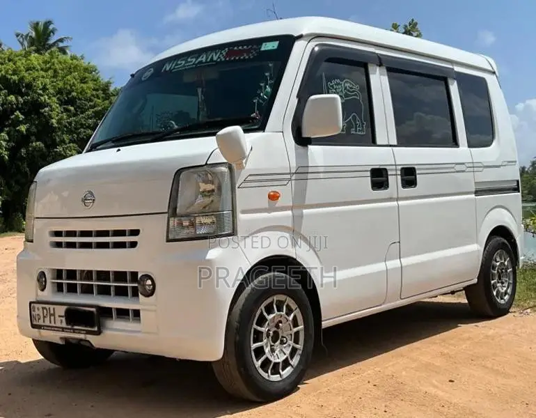 Nissan Clipper 2015 Van (Used)