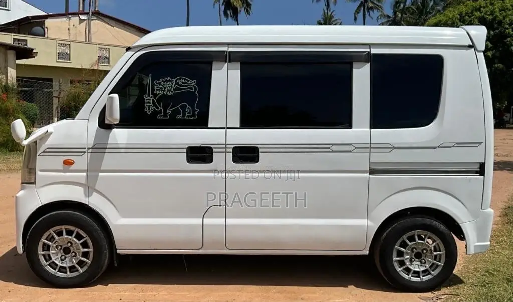 Nissan Clipper 2015 Van (Used)