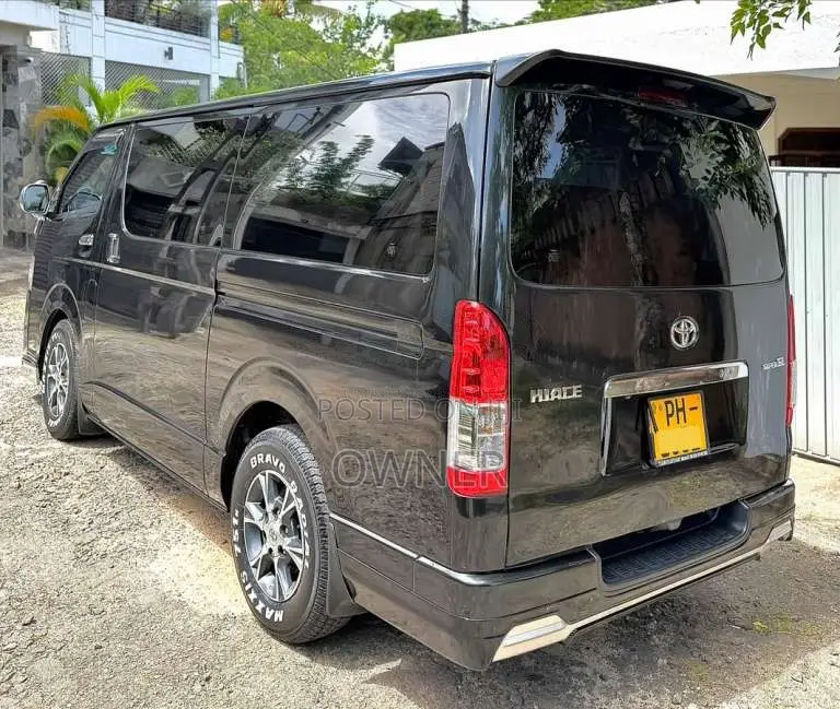 Toyota KDH Dark Prime 2015 Van (Used)