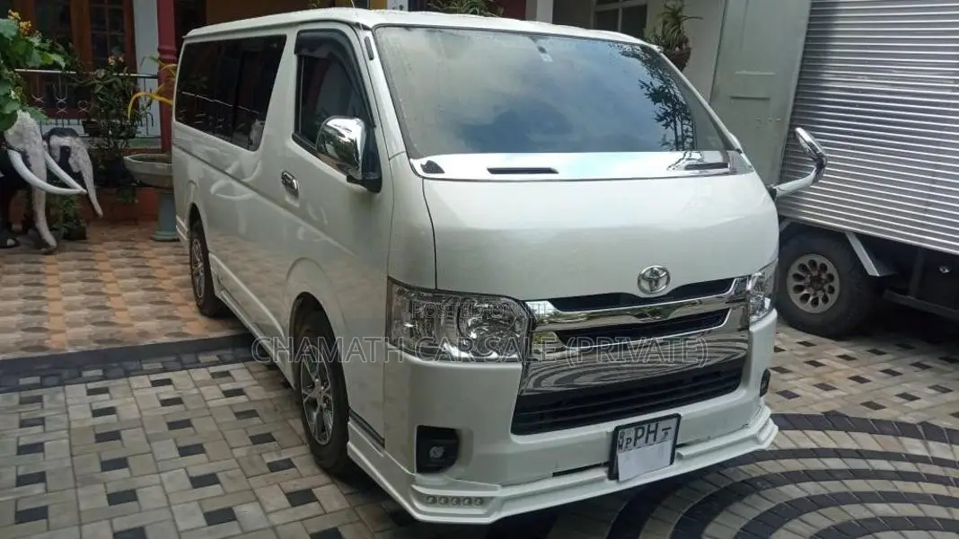 Toyota KDH TRH 200 GL 2013 Van (Used)