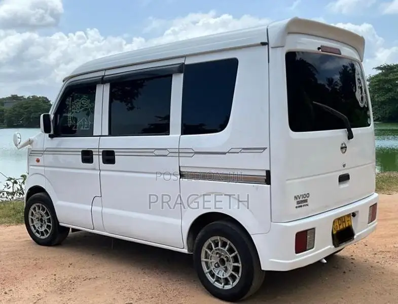 Nissan Clipper 2015 Van (Used)