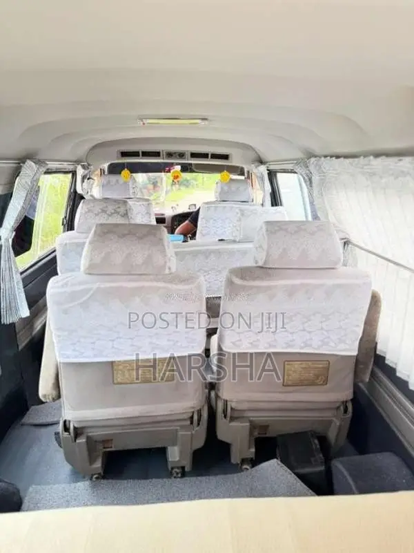 Nissan Caravan 1995 Van (Used)