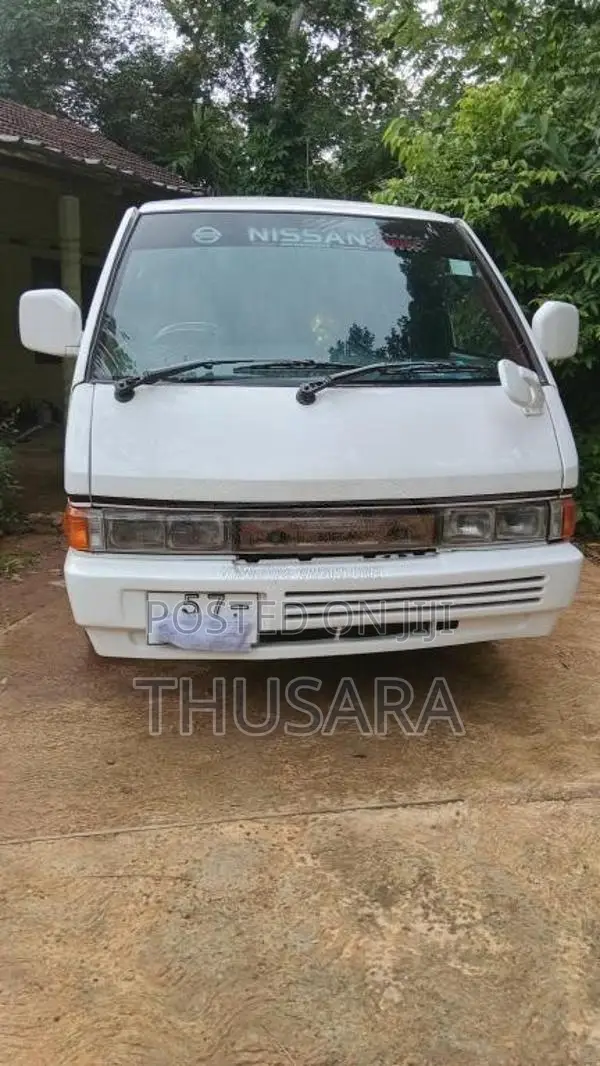 Nissan Largo 1995 Van (Used)