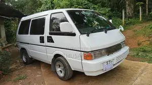 Nissan Largo 1995 Van (Used)