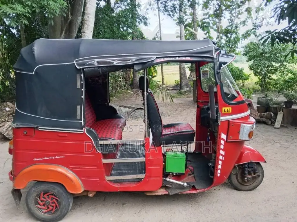 Bajaj RE 4 Stroke 2010 Three Wheel (Used)