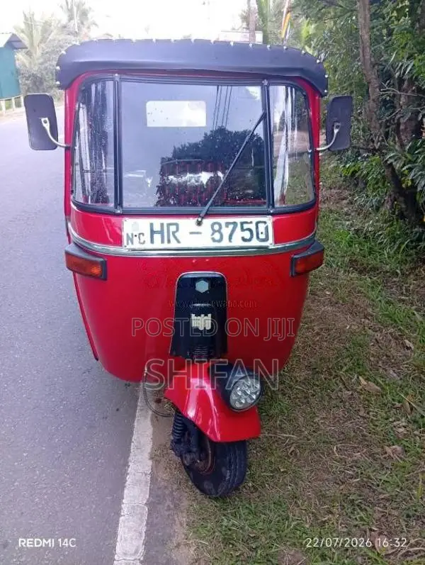 Bajaj 2 stroke 2004 Three Wheel (Used)