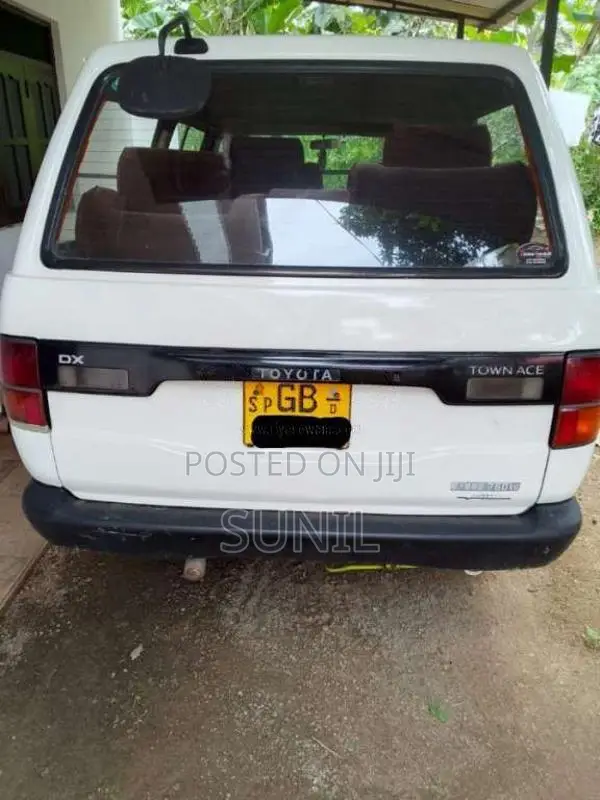Toyota TownAce 1996 Van (Used)