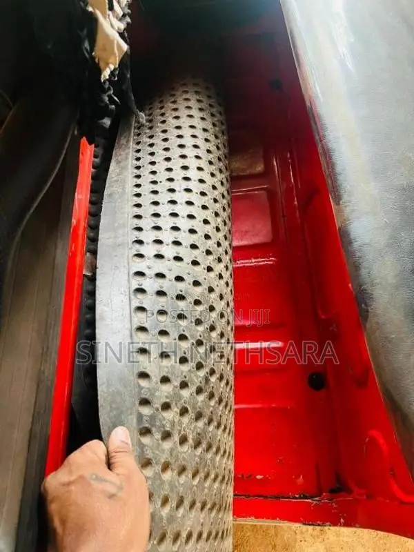 Bajaj RE 2 Stroke 2003 Three Wheel (Used)