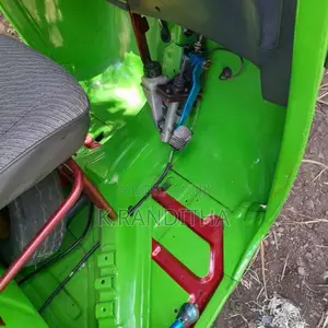Bajaj 4 Stroke 2010 Three Wheel (Used)