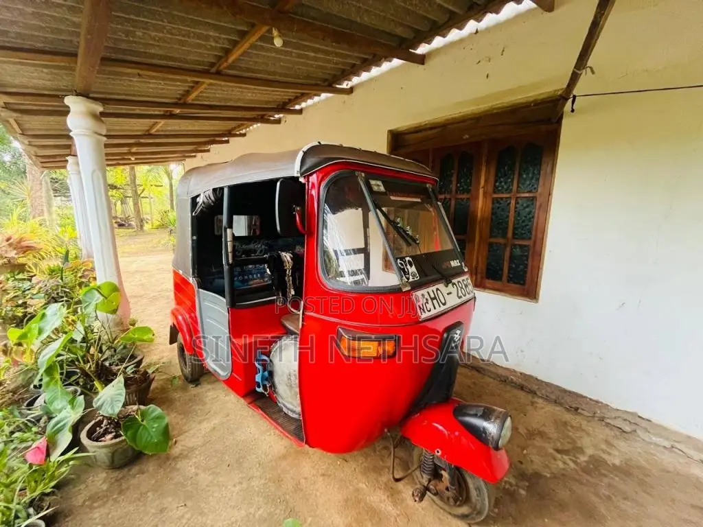 Bajaj RE 2 Stroke 2003 Three Wheel (Used)