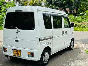Suzuki Every Semi Join 2011 Van (Used)