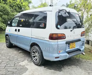 Mitsubishi L400 SPACE GEAR 1997 Van (Used)