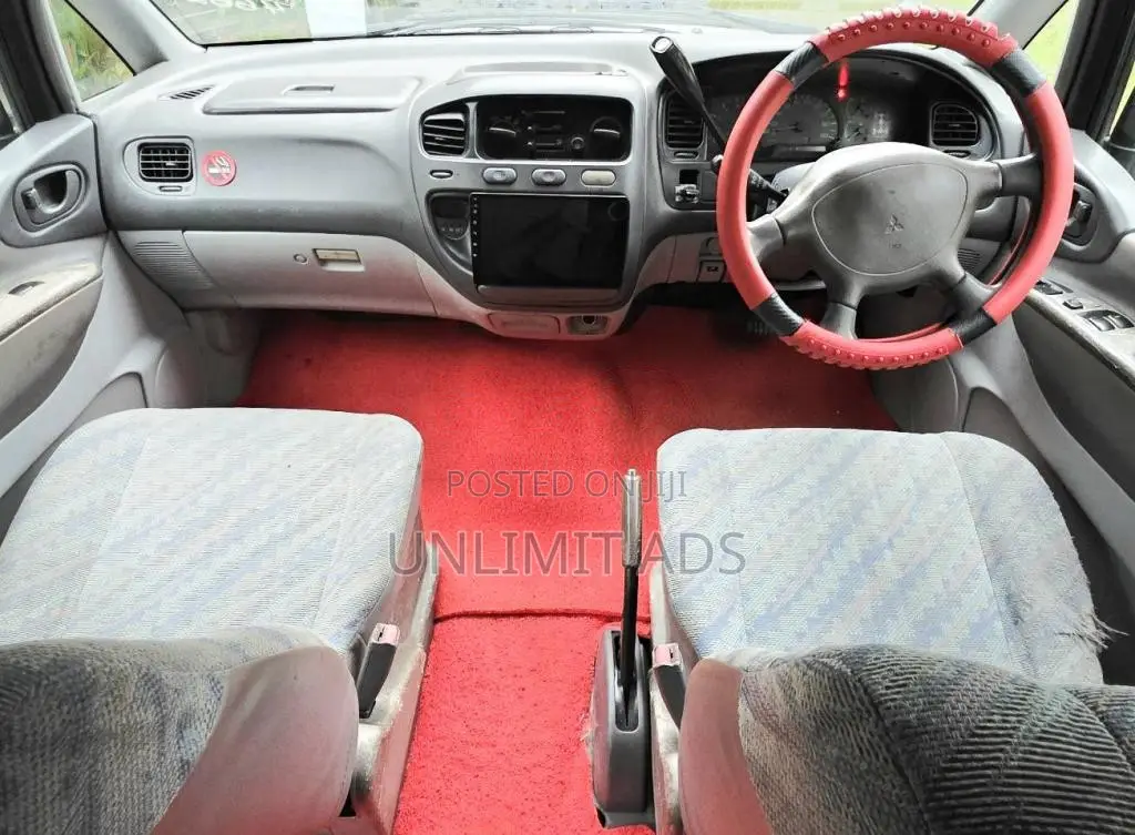 Mitsubishi L400 SPACE GEAR 1997 Van (Used)