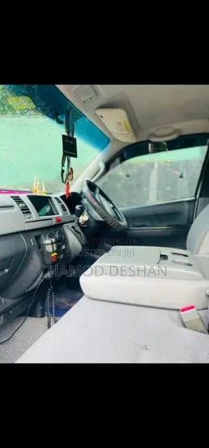 Toyota KDH 2007 Van (Used)