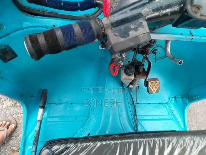 Bajaj 4 Stroke 2007 Three Wheel (Used)