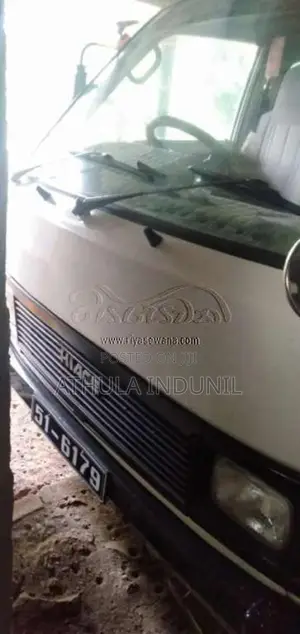 Toyota Shell 1989 Van (Used)