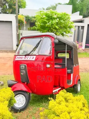 Bajaj 2 Stroke 2000 Three Wheel (Used)
