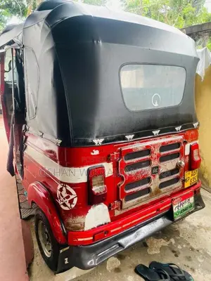 Bajaj RE 2015 Three Wheel (Used)