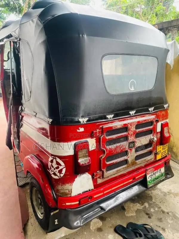 Bajaj RE 2015 Three Wheel (Used)