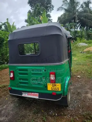 Bajaj 4 Stroke 2007 Three Wheel (Used)