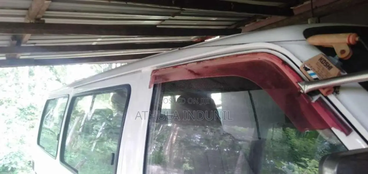 Toyota Shell 1989 Van (Used)
