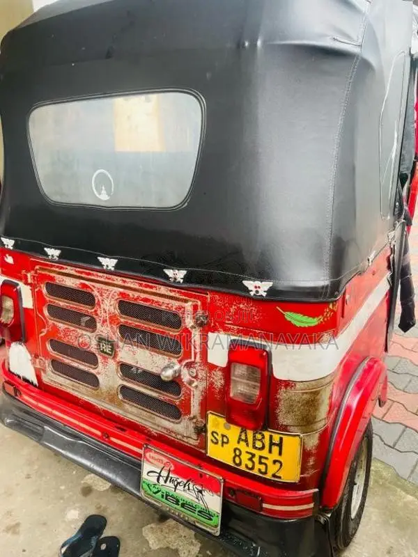 Bajaj RE 2015 Three Wheel (Used)
