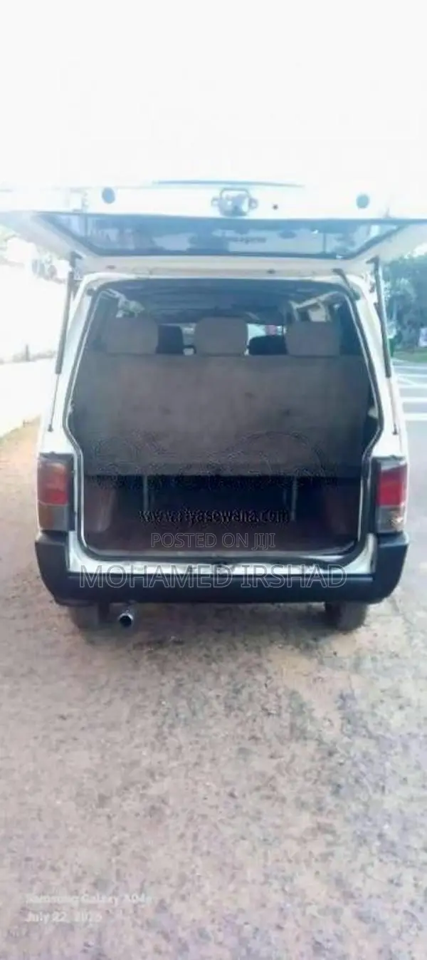 Nissan Vanette 1992 Van (Used)