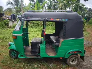 Bajaj 4 Stroke 2007 Three Wheel (Used)