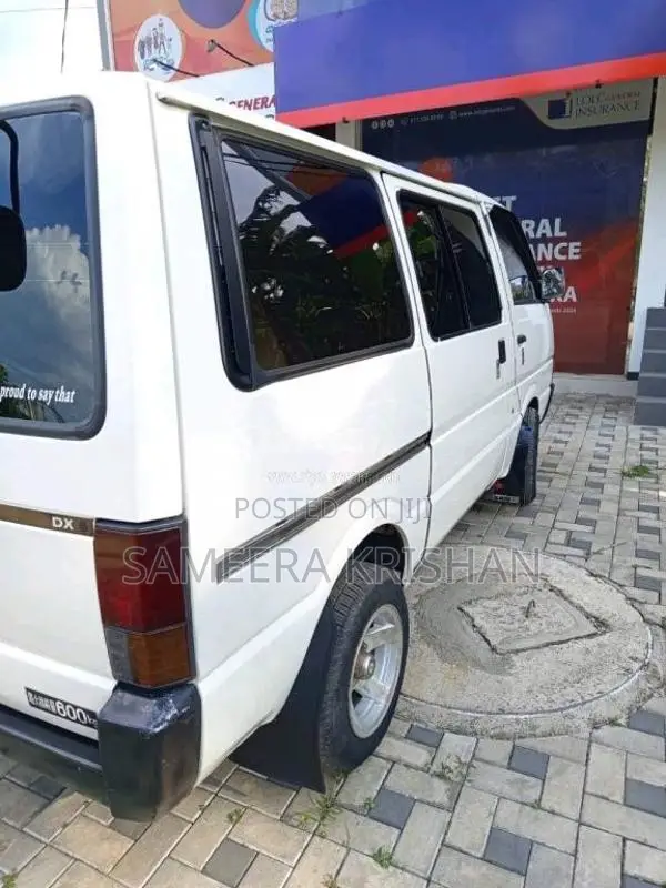 Nissan Vanette 1993 Van (Used)