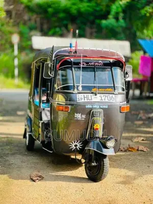 Bajaj 2 Stroke 2004 Three Wheel (Used)